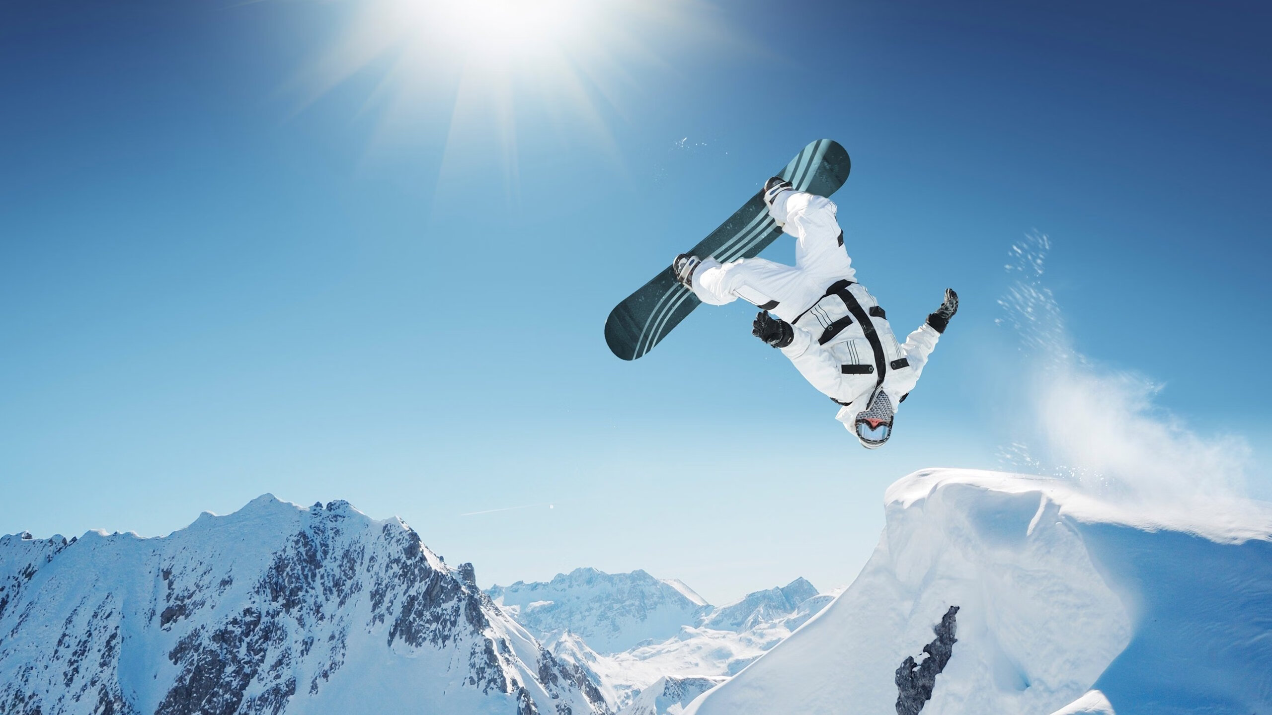 赛道新秩序,梅赛德斯强势碾压,皮亚斯特里单骑扛旗